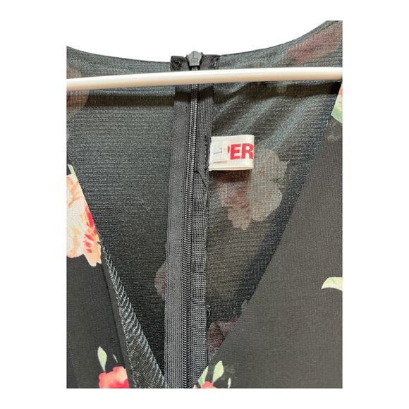 Persun Women’s Floral Long Sleeve Romper Black Rose Print Boho Style Size L - Picture 6 of 9